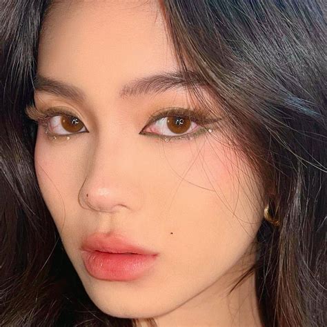 TOP 3 xu hướng trang điểm mắt cực hot và lôi cuốn cuối năm 2022