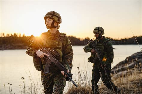 Konflikti-sarja sai poikkeuksellisen mittavaa apua Puolustusvoimilta