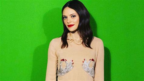 Francesca Michielin Con Le Mani Sui Capezzoli L Originale Look Per L