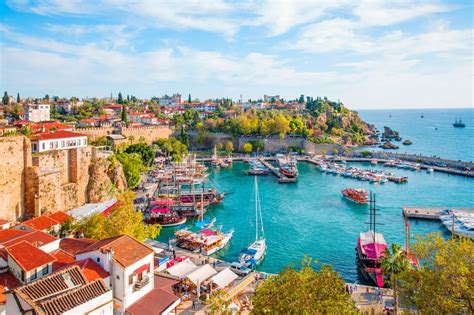 Zboruri DIRECTE Catre Antalya De La 69 Euro Dus Intors Aventurescu