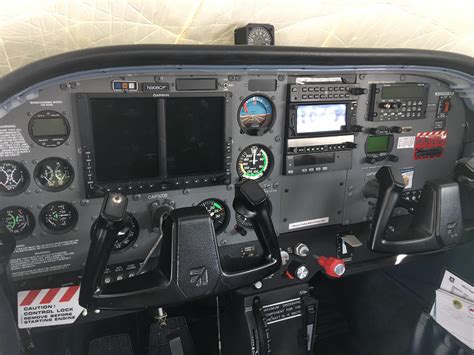 Cessna 172 with Garmin G500. : r/cockpits