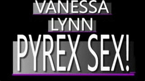 Pyrex Dildo Play With Vanessa Lynn IPHONE VERSION 480 X 320 SIZED Amateur Adventures