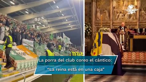 Equipo De Futbol Festeja La Muerte De La Reina Isabel II YouTube