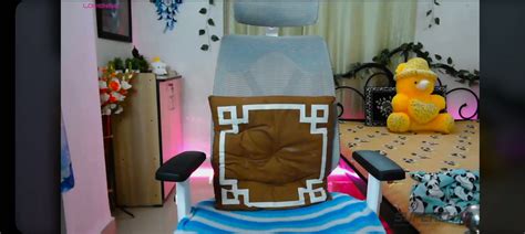 Thyanvi Oily Boob Ice On Boobs And Ass