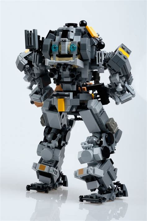 Ion (from "Titanfall 2") | Lego titanfall, Lego pictures, Lego robot