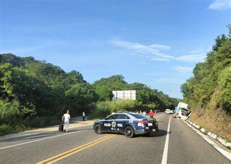 Fuerte Accidente De Tr Iler Provoca La Muerte De Un Motociclista En La