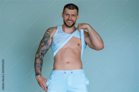 Foto De Seductive Gay Muscular Body Of Man Strong Brutal Guy Sexy