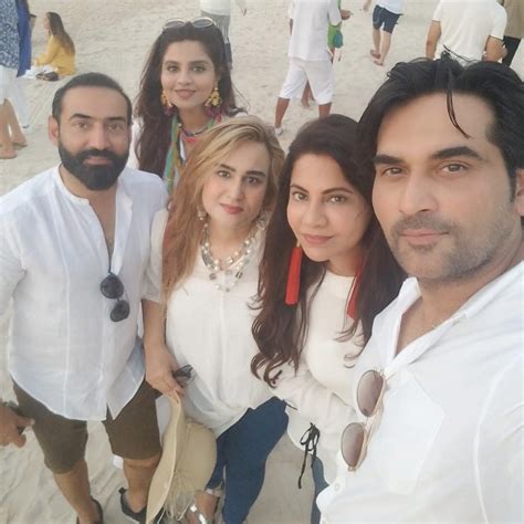 Humayun Saeed Celebrated Wedding Anniversary With His Beautiful Wife