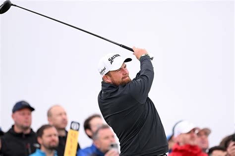 Mastering The Core Principles Of Golf Chipping A Comprehensive