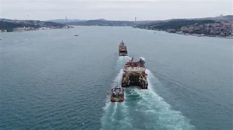 Karadeniz Gazını Karaya Taşıyacak Gemi İstanbul Boğazından Geçti Vİdeo İzle