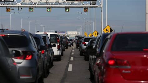 Motoristas Do Rio Hora De Pagar O Ipva Calend Rio Come A Hoje