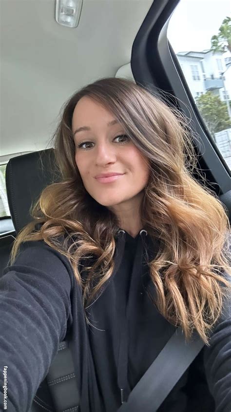 Jenna Ezarik Nude OnlyFans Leaks Fappening Page FappeningBook