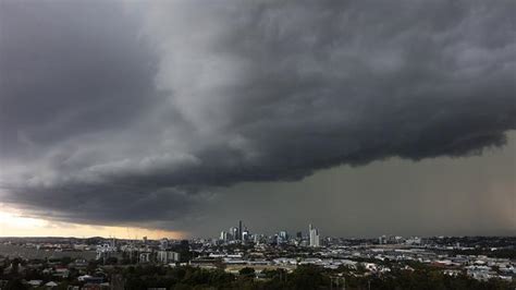 Brisbane Weather Thunderstorm Warning For Southeast Queensland