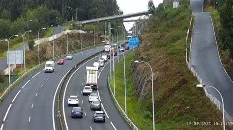 Cuatro Accidentes Saturan Los Viales Del Rea Metropolitana De A Coru A