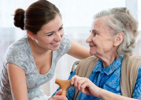 Helping The Elderly Move House | reallymoving.com