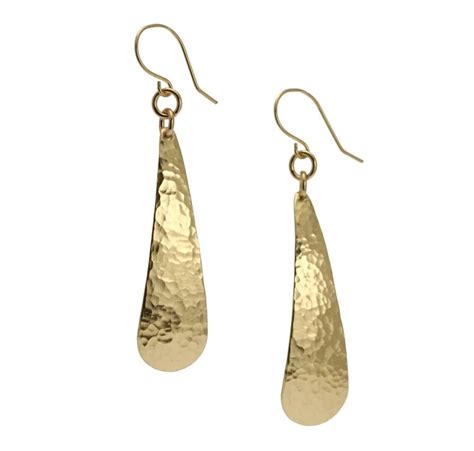 Brass Jewelry – Pros, Cons, and How to Wear