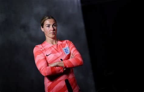 England goalkeeper Mary Earps hits out at Nike for refusing to sell her ...