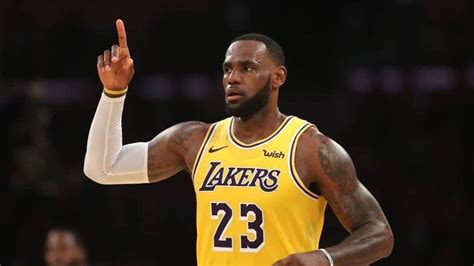 Lebron James Sets New Nba Record For All Time Minutes Played Amid