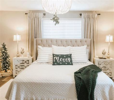 56 Best Christmas Bedroom Decor Ideas For A Positively Jolly Night Sleep Christmas Bedroom