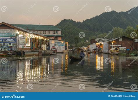 Floating Market at Dal Lake after Sunset,Srinagar,Jammu and Kashmir ...