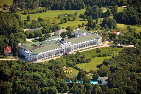 Book A Guided Grand Hotel And Mackinac Island Tour Ymt Vacations
