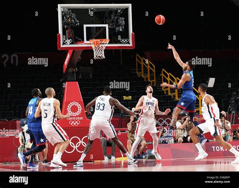 Jayson tatum dunk hi-res stock photography and images - Alamy