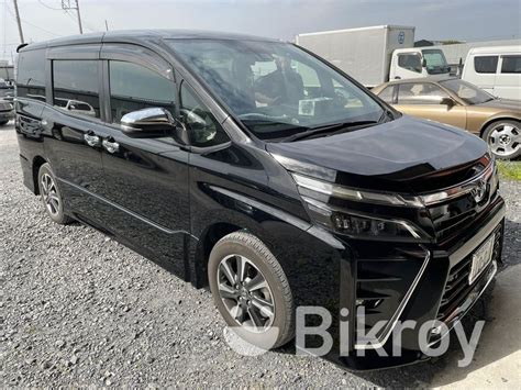 Toyota Voxy Zs Kirameki For Sale In Banani Bikroy