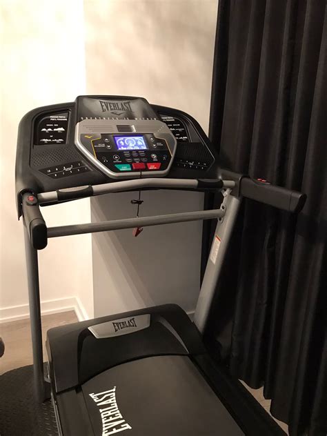 [Costco] Everlast Endurance 680 Folding Treadmill $899.99