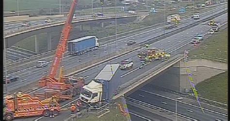 M And A Closed After Crash That Left Lorry Hanging Off Bridge