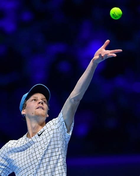 Atp Finals Torino Sinner Batte Hurkacz Dedica In Lacrime A