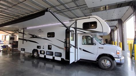 New Entrada Class C Motorhome Includes All The Amenities You Need Autoevolution