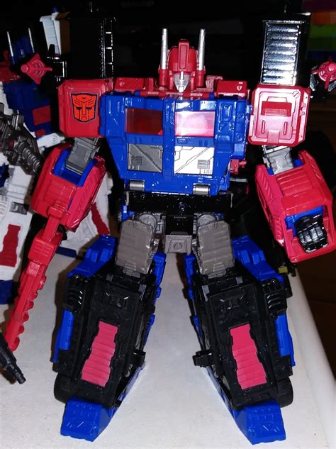 Legacy Delta Magnus (Shattered Glass Ultra Magnus) | TFW2005 - The 2005