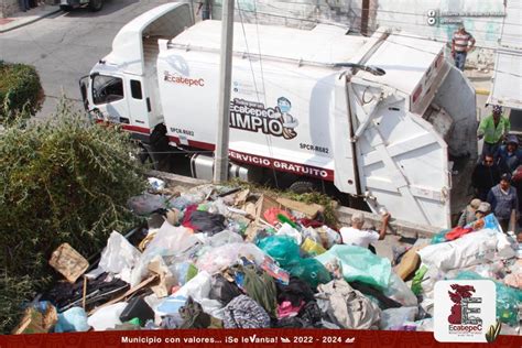 Fotos Exprofesor De La Unam Y Del Ipn Acumula Toneladas De Basura