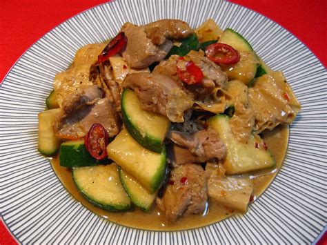 Duck Soup Easy Hot Fermented Bean Curd Chicken 辣椒腐乳雞 Laat Ziu Fu Jyu Gai