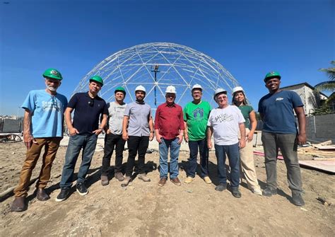 Prefeito Axel Grael visita obras que complementarão o Caminho Niemeyer