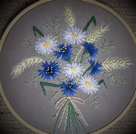 Pin By Donna Harris On Embroidery Hand Embroidery Flowers