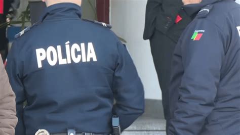 Homem Detido Ap S Fingir Ser Psp Numa Festa Em Matosinhos Tv Senhora