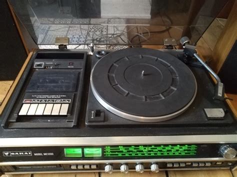 Vintage record player with speakers | in Hull, East Yorkshire | Gumtree