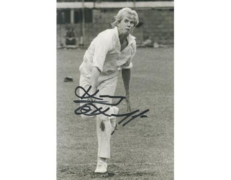 KERRY O'KEEFE (AUSTRALIA) 1977 SIGNED CRICKET PHOTOGRAPH - Photographs ...