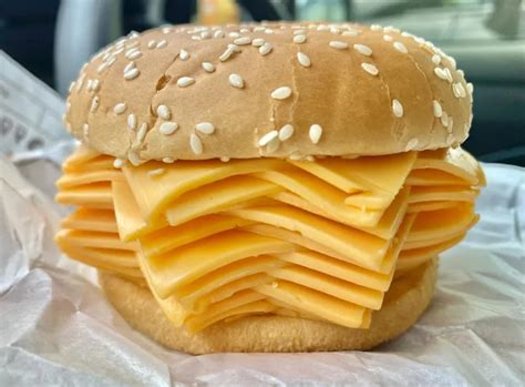 เผยโภชนาการ The Real Cheeseburger ของ Burger King