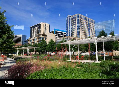 Klyde Warren Park, Dallas, Texas, USA Stock Photo - Alamy