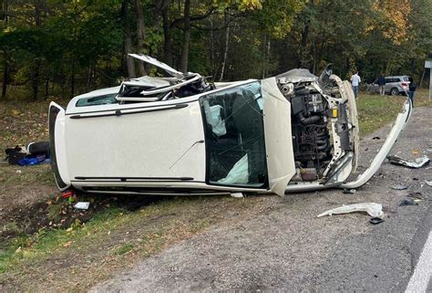 Wypadek W Powiecie Zgierskim Mercedes Zderzy Si Z Fordem Sprawc