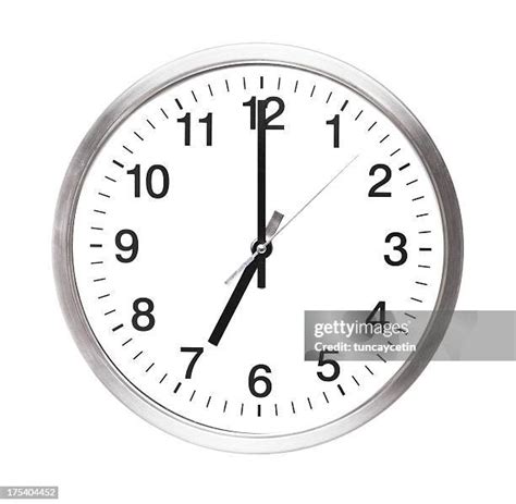 611 Number 7 Clock Stock Photos, High-Res Pictures, and Images - Getty ...