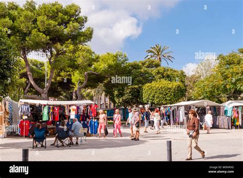 Mahon Markets Hi Res Stock Photography And Images Alamy