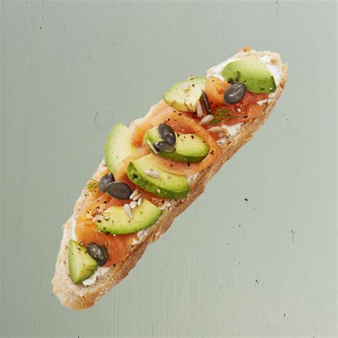 Tartine saumon fumé fromage fouetté avocat Réseau Krill