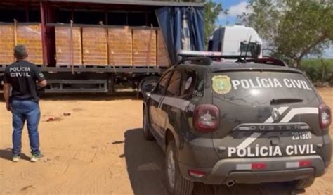 Polícia recupera carga de cerveja roubada Farol de Notícias