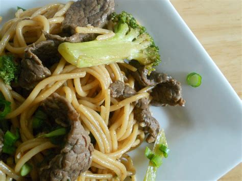 One Pot Beef Lo Mein Ally S Sweet And Savory Eats