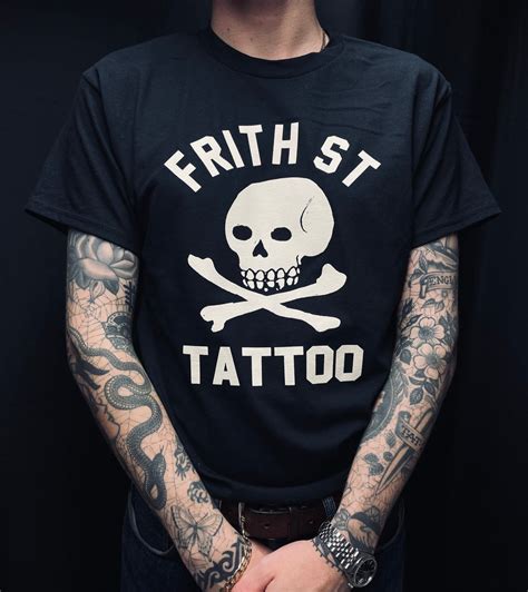 Skull And Crossbones Tee Black Frithstreettattoo