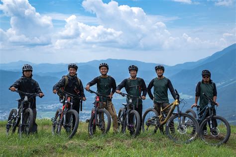 Mtbってなにが面白いの 滑り手たちのオフシーズンの過ごし方。＠白馬岩岳mtb Park スキー・スノーボード情報メディア Steep