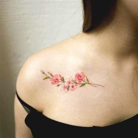 50 Stunning Collar Bone Tattoos For Women And Men